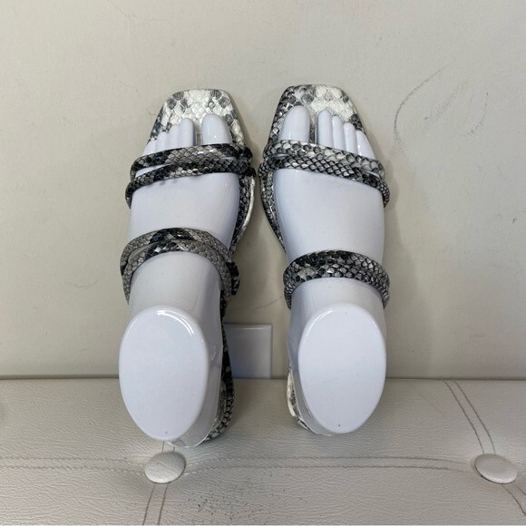 Express Gray White Snake Print Square Toe Sandals Size 7 - Picture 5 of 9